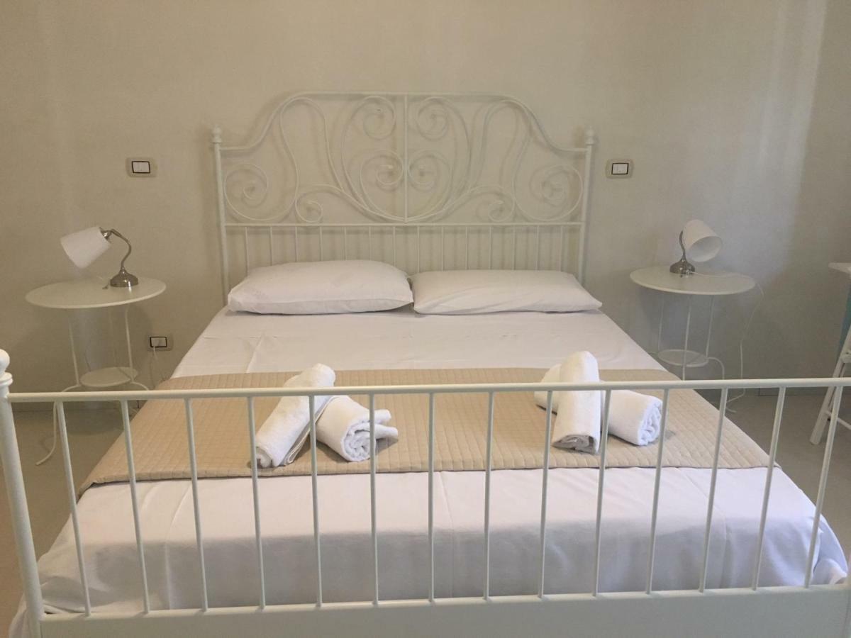 B&B La Via Di Casa ซานเลโอเน ภายนอก รูปภาพ