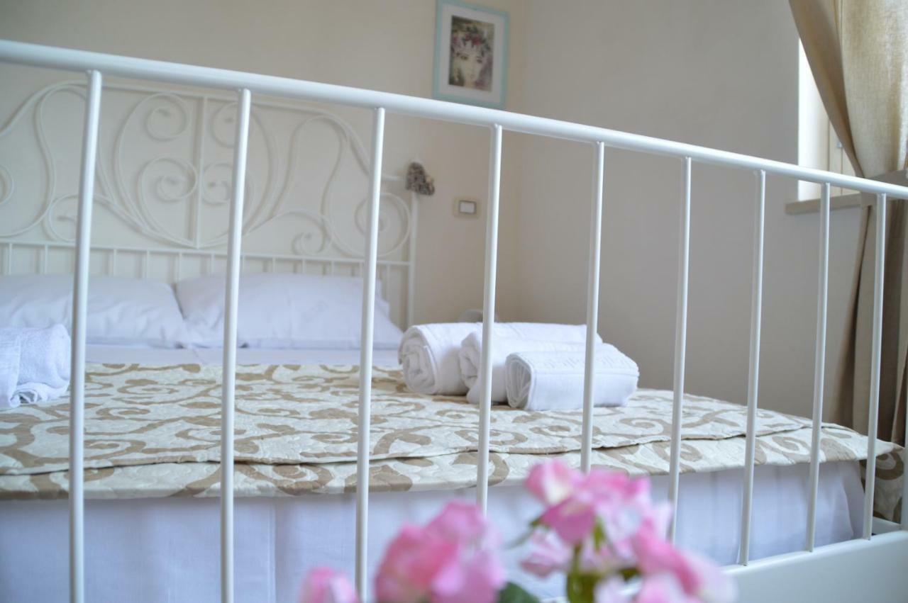 B&B La Via Di Casa ซานเลโอเน ภายนอก รูปภาพ