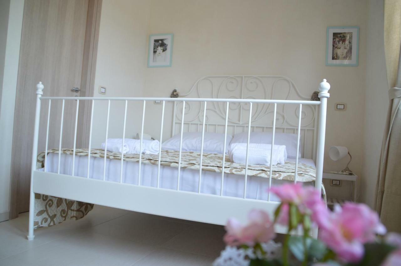 B&B La Via Di Casa ซานเลโอเน ภายนอก รูปภาพ