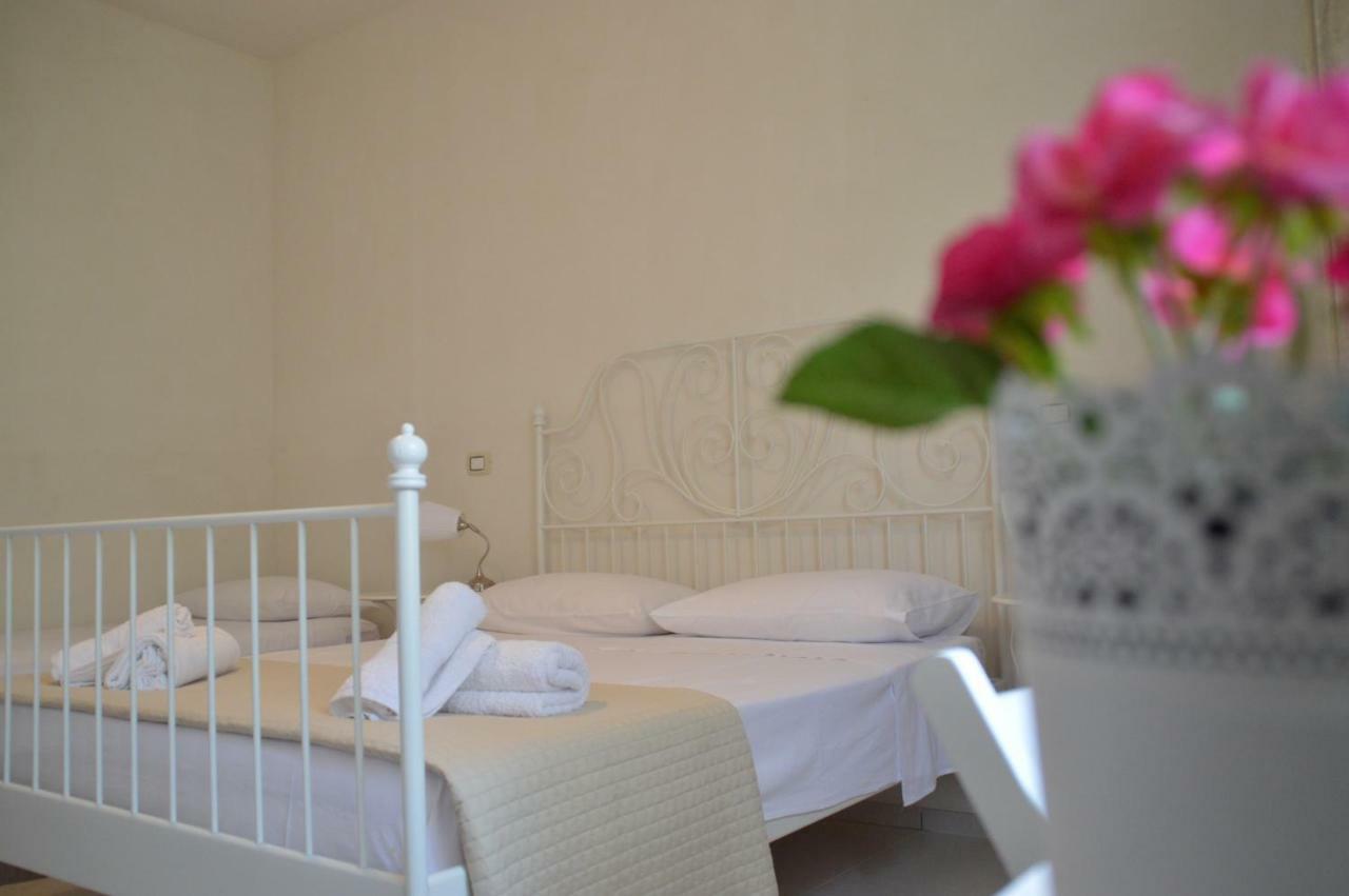 B&B La Via Di Casa ซานเลโอเน ภายนอก รูปภาพ