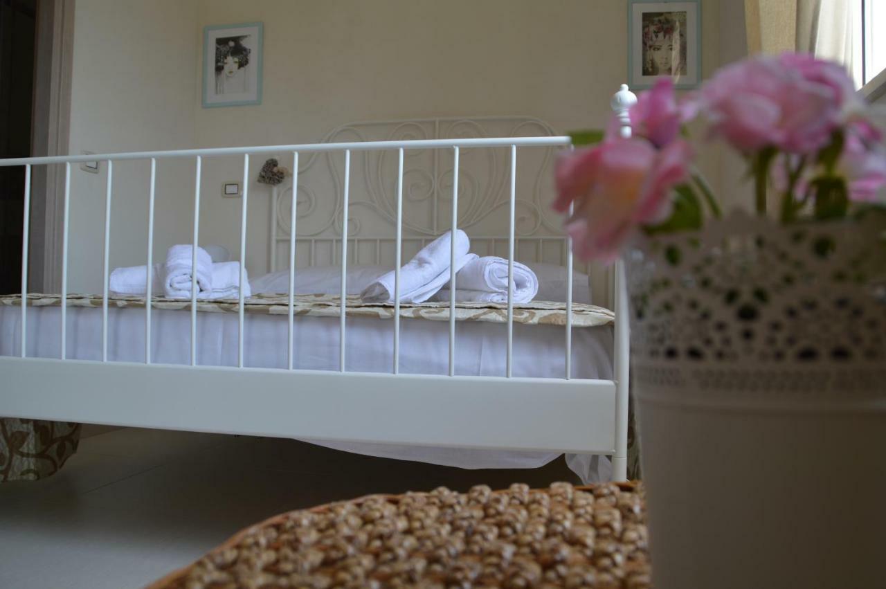 B&B La Via Di Casa ซานเลโอเน ภายนอก รูปภาพ