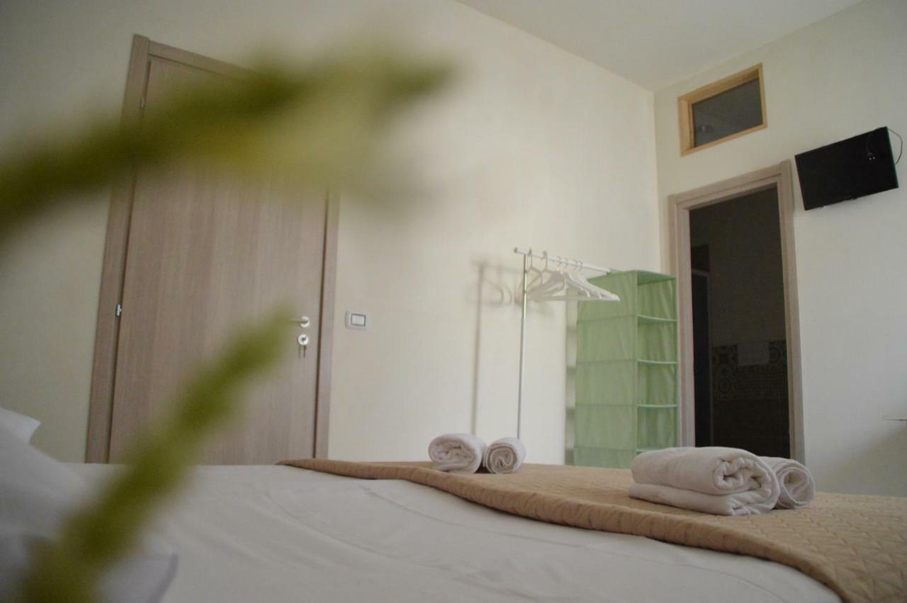 B&B La Via Di Casa ซานเลโอเน ภายนอก รูปภาพ