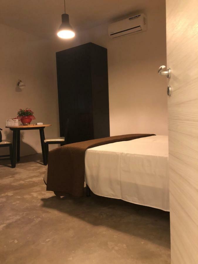 B&B La Via Di Casa ซานเลโอเน ภายนอก รูปภาพ